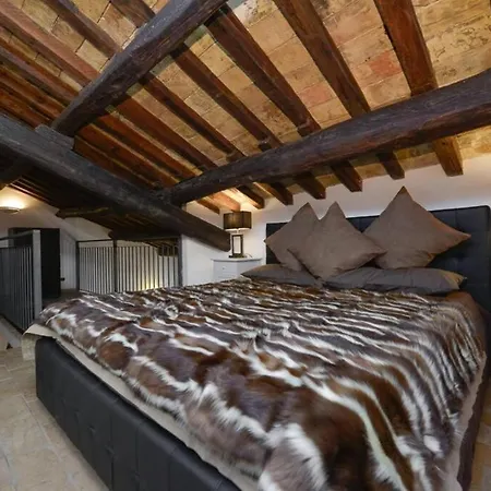 Ibernesi - Charming Apartment At The Roman Forums Exterior foto