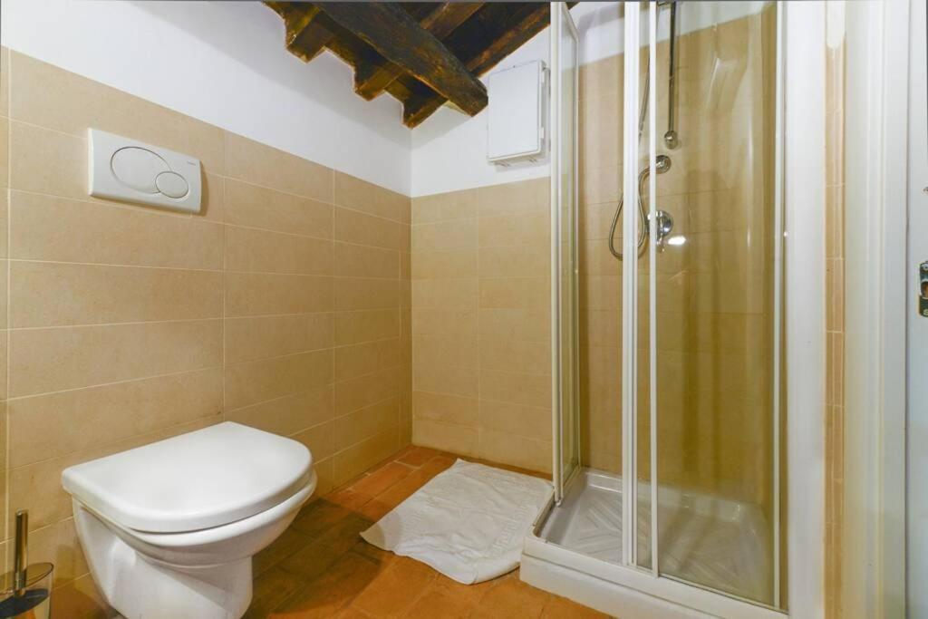 Ibernesi - Charming At The Forums Apartment *