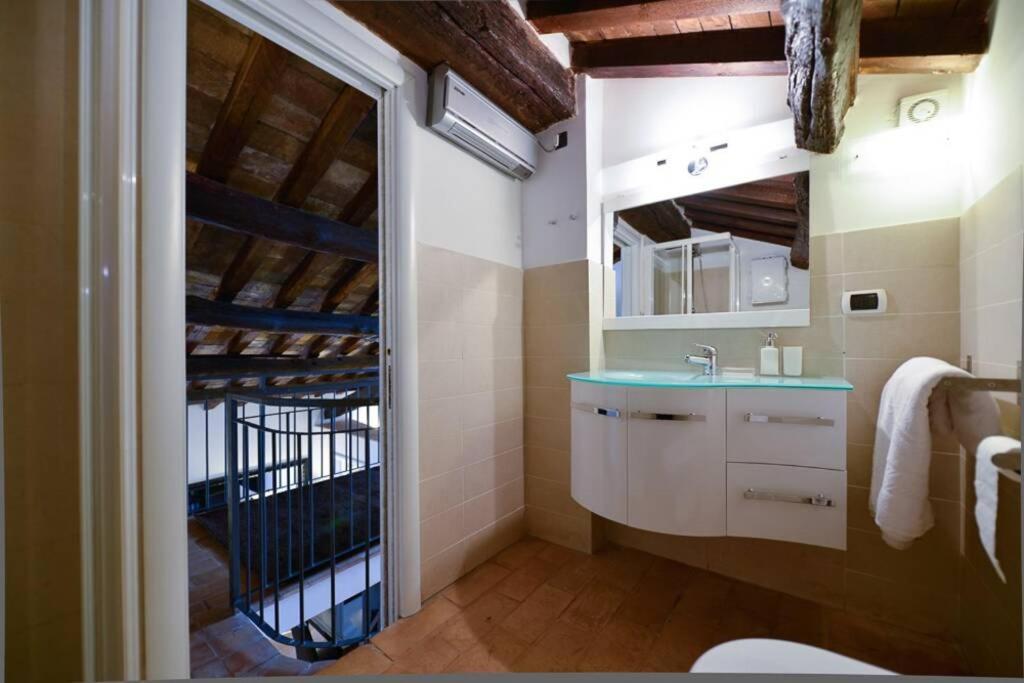 Ibernesi - Charming At The Forums Rome